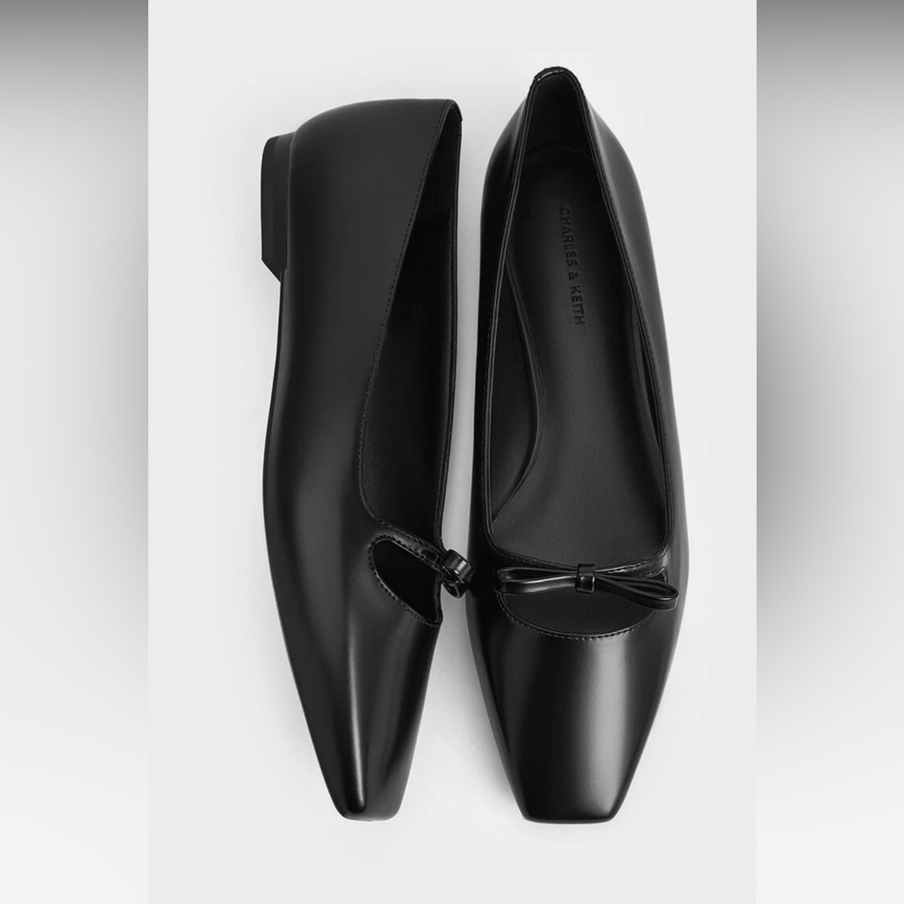 ✨CHARLES & KEITH✨Bow Square-Toe Ballet  Flats